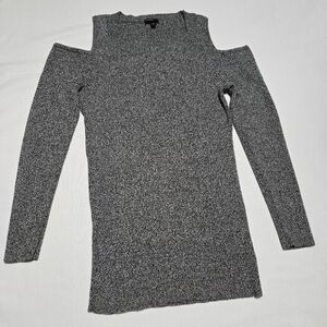 Torrid Cold Shoulder Top sz 2X